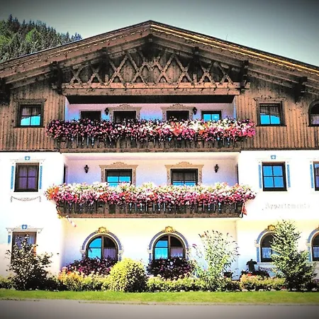Cozy Holiday In Near Lake Bichlbach
