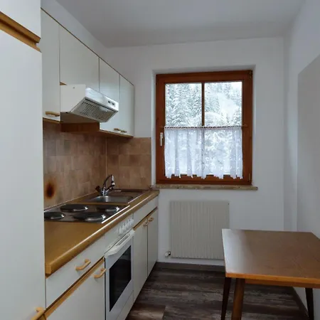 Cozy Holiday In Near Lake